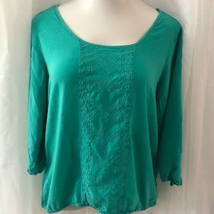 Maurice’s top w/ stitching accents & peekaboo back